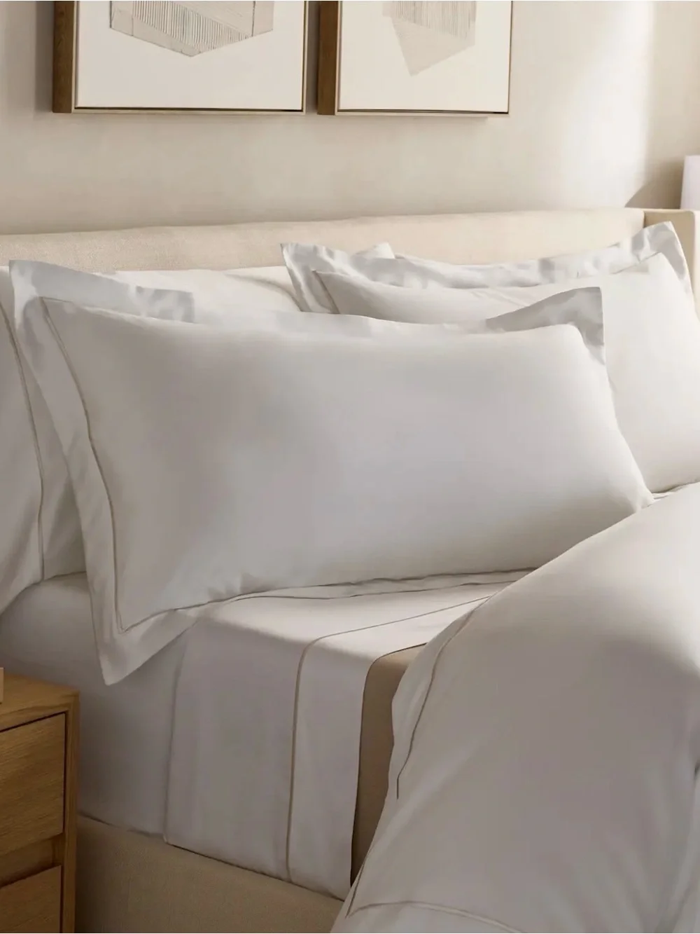 Quince Signature Giza Cotton Sateen
Embroidered Duvet Cover Set - Picture 4 of 6